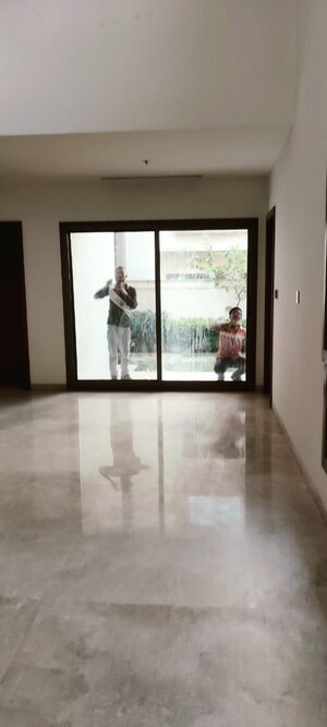 Room in 5 BHK Villa at Sobha International City Phase 1, Sector 109 – for Sale