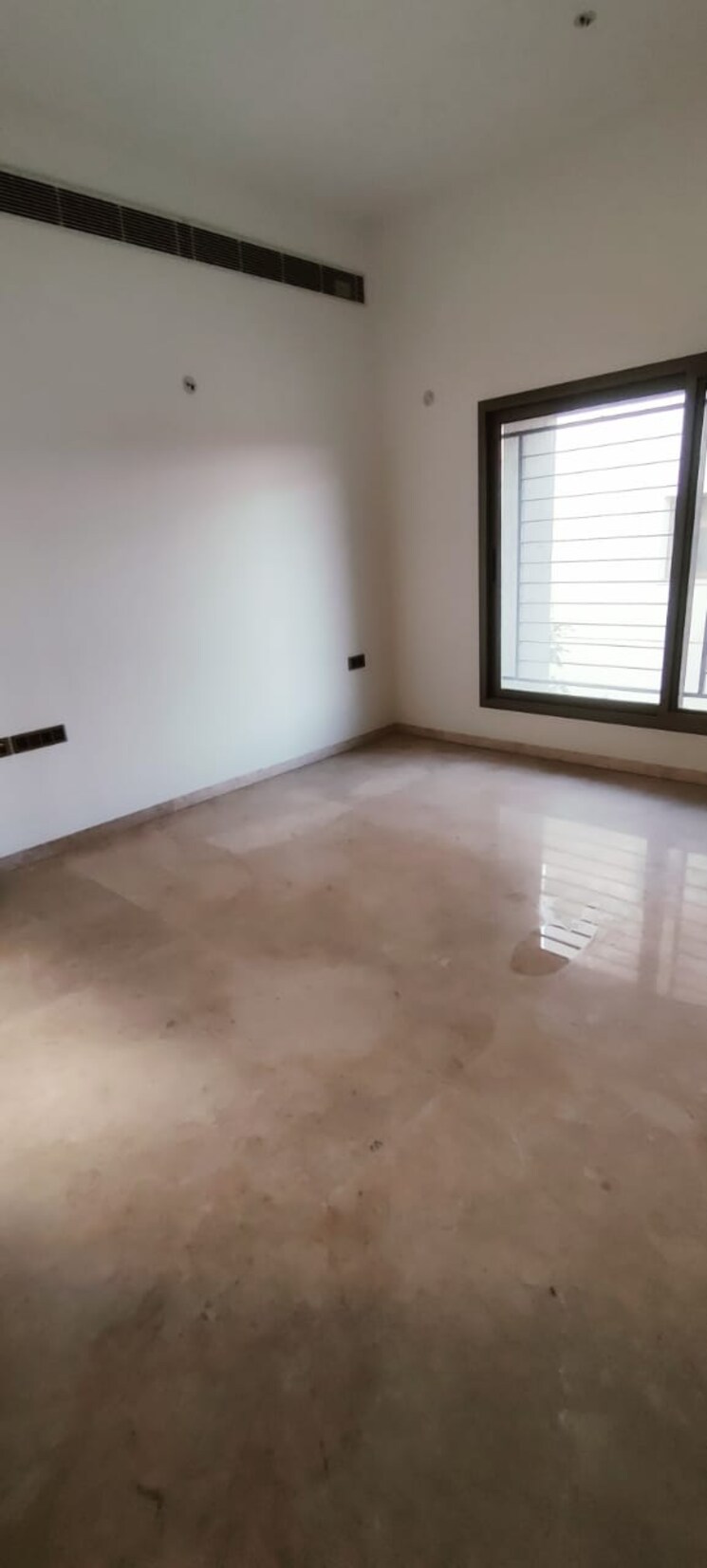 Room, sobha-international-city-phase-1 5 Bedroom 5816 Sq.Ft. Villa In Sector 109 Gurgaon 8392806