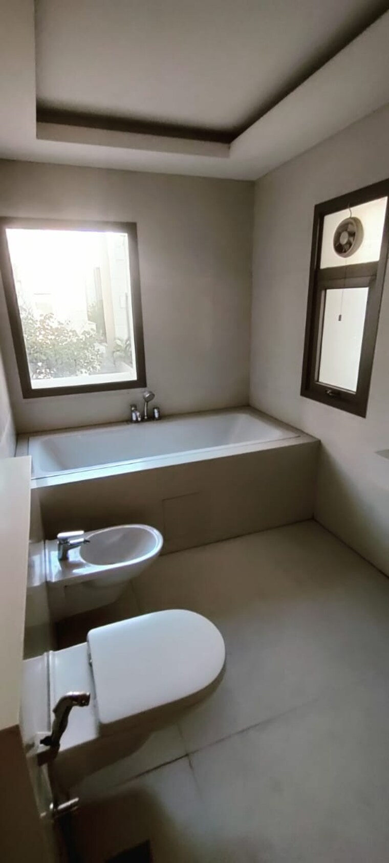 Bathroom, sobha-international-city-phase-1 5 Bedroom 5816 Sq.Ft. Villa In Sector 109 Gurgaon 8392806