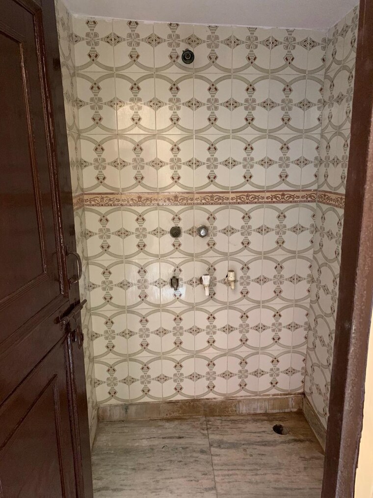 Bathroom, ranhola 3 Bedroom 650 Sq.Ft. Independent House In Ranhola Delhi 8392838