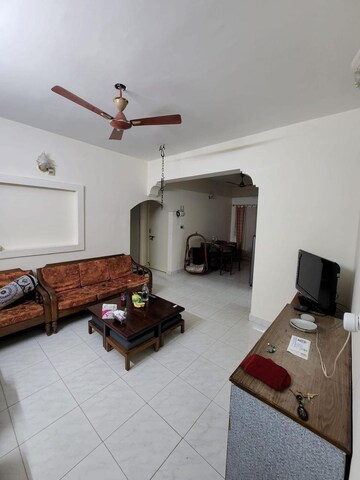 Living Room in 2 BHK Builder Floor at Indiranagar – for Rent