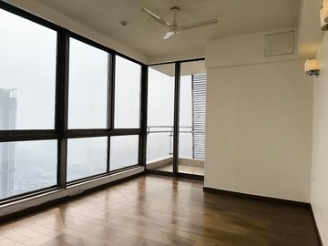 Room in 4 BHK Apartment at M3M Golf Estate, Sector 65 – for Rent