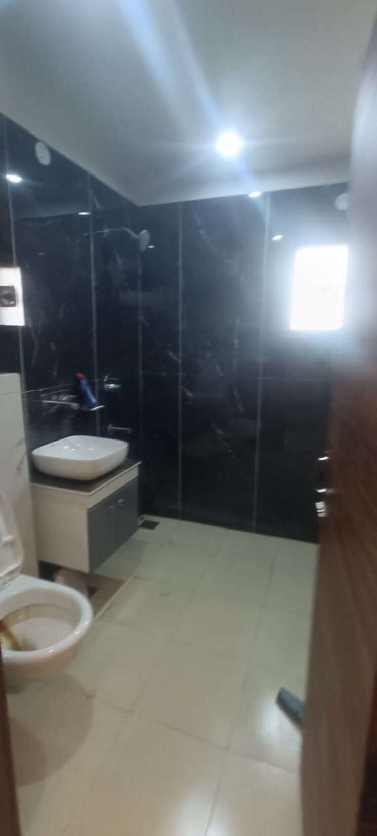 Bathroom, us-pine-homes 3 Bedroom 1900 Sq.Ft. Apartment In Dhakoli Zirakpur 8392860