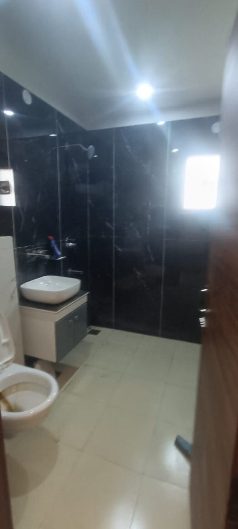 Bathroom, us-pine-homes 3 Bedroom 1900 Sq.Ft. Apartment In Dhakoli Zirakpur 8392860