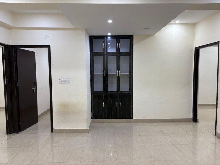 Room, sector 56 2.5 Bedroom 1750 Sq.Ft. Independent House In Sector 56 Noida 8392872