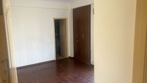 Room in 3 BHK Apartment at Amrapali Platinum, Sector 119 – for Sale