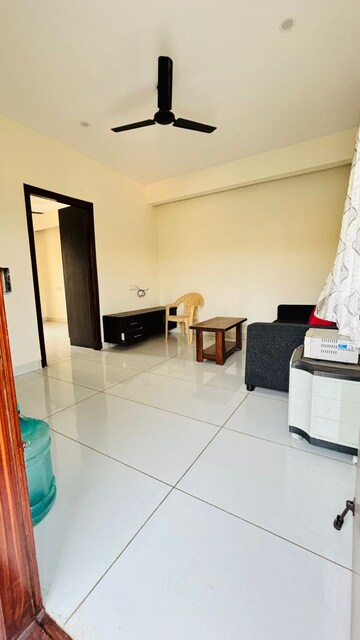 Team Area in 1 BHK Apartment at Domlur – for Rent