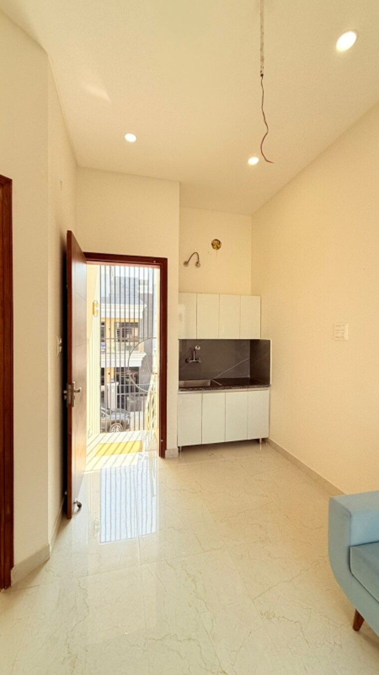 Room, sector 123 4 Bedroom 100 Sq.Yd. Independent House In Sector 123 Mohali 8392946