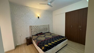 Bedroom in Studio Apartment at Karam Pura – for Rent