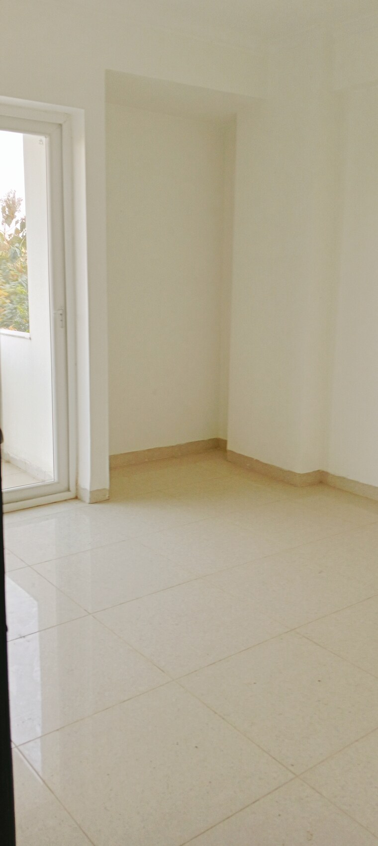 Room, surat-residency 3.5 Bedroom 1700 Sq.Ft. Apartment In Vrinda Van Colony Lucknow 8392957