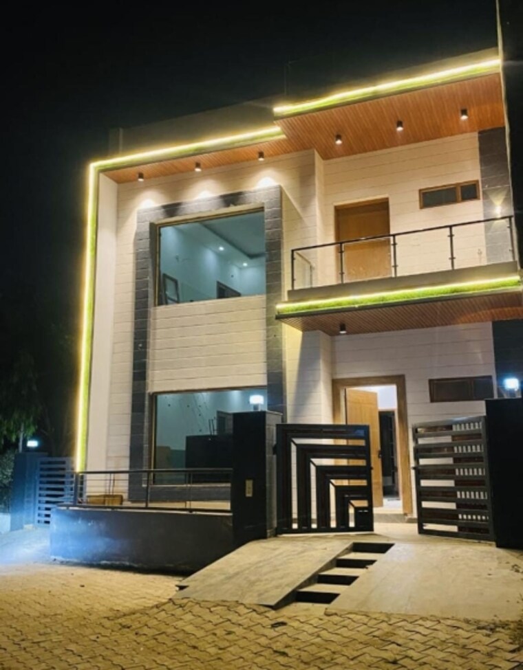 Exterior View, sector 125 3 Bedroom 122 Sq.Yd. Independent House In Sector 125 Mohali 8392955