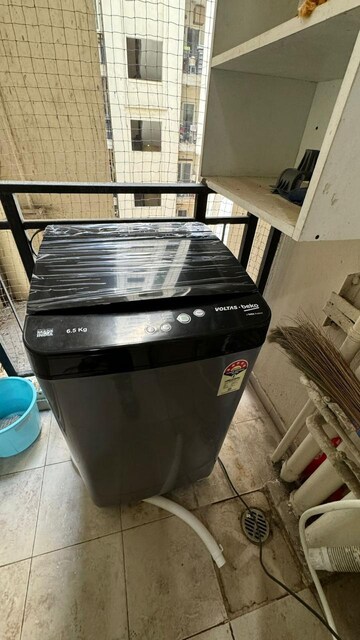 Balcony in Studio Apartment at Karam Pura – for Rent