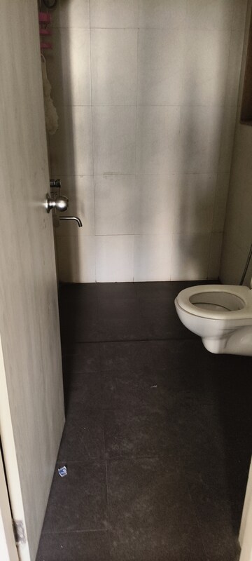Bathroom in 1.5 BHK Apartment at Lodha Casa Rio, Dombivli East – for Rent