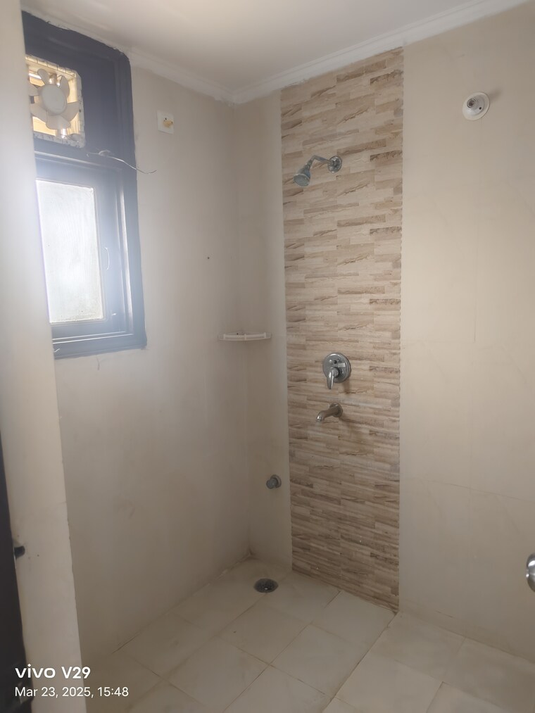 Bathroom, bhawna-apartment 4 Bedroom 3250 Sq.Ft. Apartment In Sector 43 Gurgaon 8393090