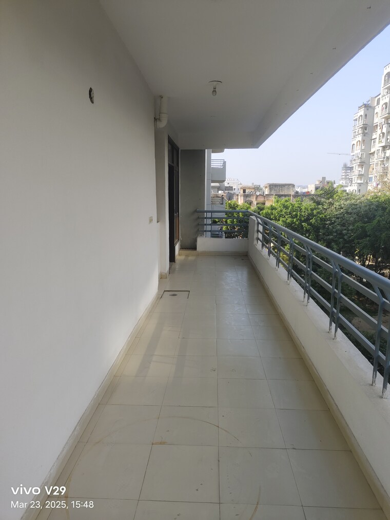 Balcony, bhawna-apartment 4 Bedroom 3250 Sq.Ft. Apartment In Sector 43 Gurgaon 8393090