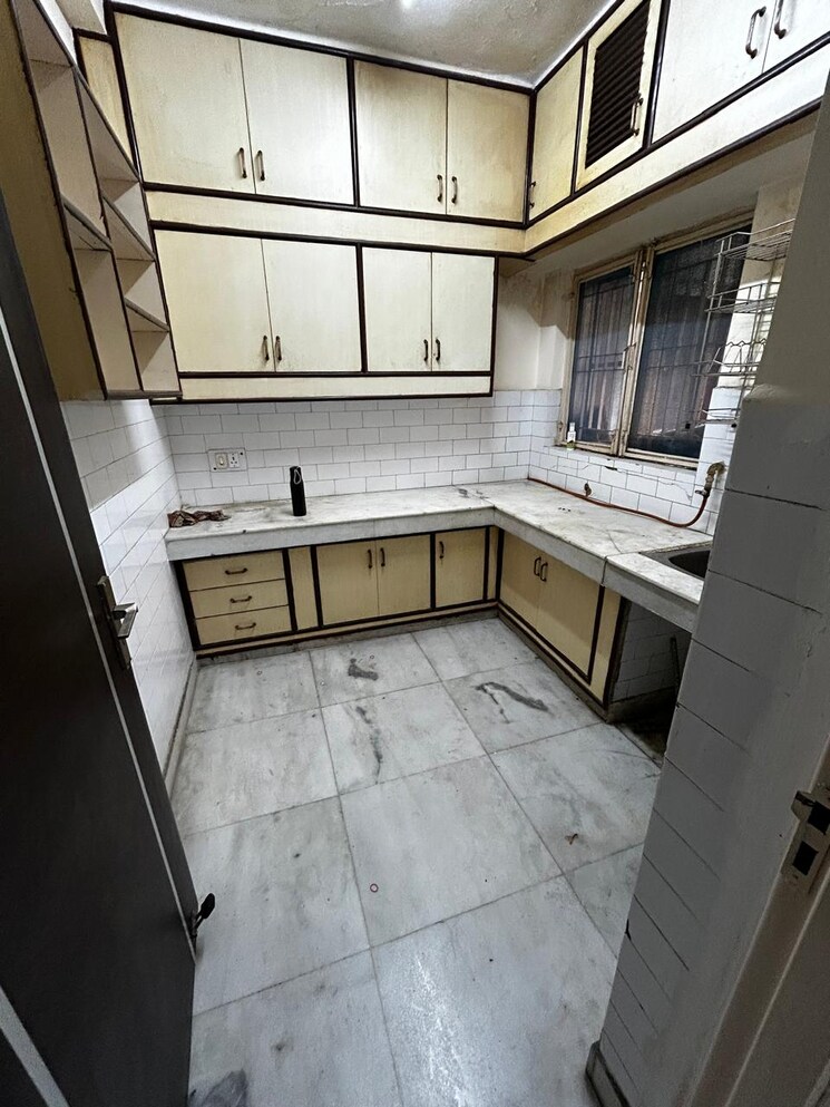 Kitchen, shatabdi-vihar 2 Bedroom 950 Sq.Ft. Apartment In Sector 52 Noida 8393131