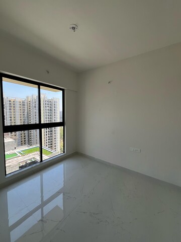Room in 1.5 BHK Apartment at Runwal Gardens Phase I, Dombivli East – for Rent