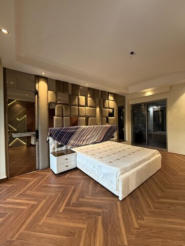 Bedroom in 6+ BHK Villa at Sector 50 – for Sale