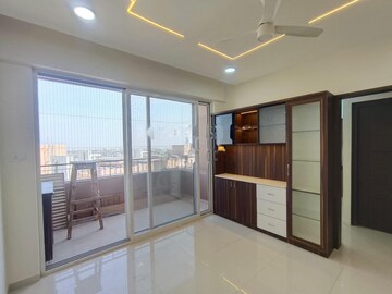 Room in 3 BHK Apartment at Raheja Vistas, Nacharam – for Rent