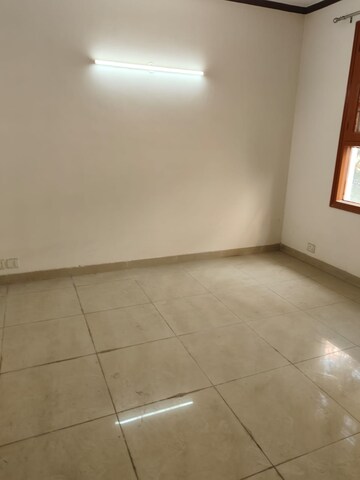 2 BHK Apartment For Sale in DLF Regency Park I, Dlf Phase iv