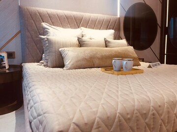 Bedroom in 2 BHK Apartment at VKG Park Estate, Vile Parle East – for Sale