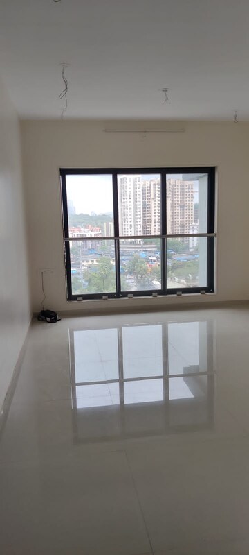 Room in 3 BHK Apartment at Jyoti Sukriti, Goregaon East – for Rent