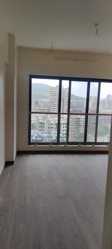 Room in 3 BHK Apartment at Jyoti Sukriti, Goregaon East – for Rent