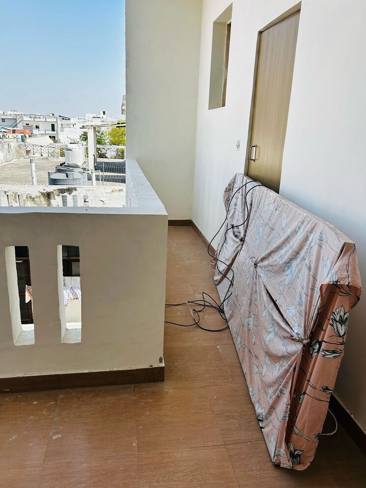 Terrace, green fields colony 4 Bedroom 2520 Sq.Ft. Builder Floor In Green Fields Colony Faridabad 8393365