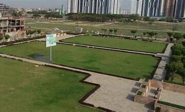 Plot For Sale in Wave City, Wave City