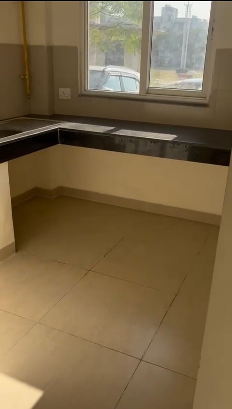 Kitchen, wave-city 2 Bedroom 930 Sq.Ft. Apartment In Wave City Ghaziabad 8393591