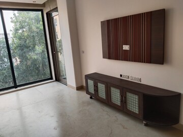 Room in 3 BHK Builder Floor at Sector 57 – for Rent