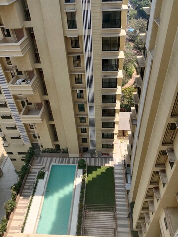 3 BHK Apartment For Sale in Mirchandani Triton, Santacruz West