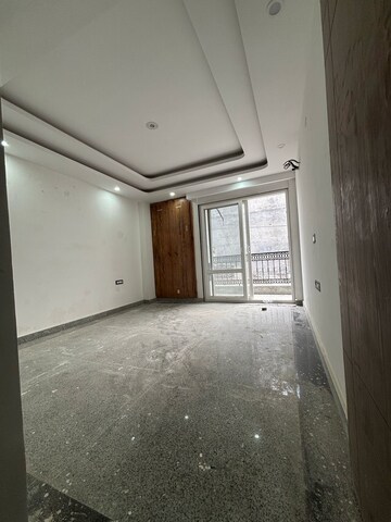 Room in 4 BHK Builder Floor at Saket – for Sale