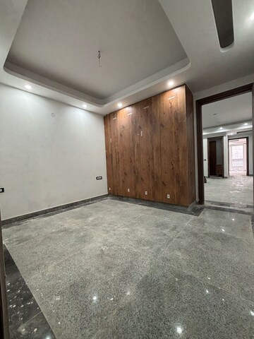 Room in 4 BHK Builder Floor at Saket – for Sale