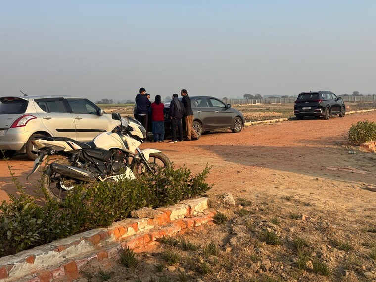 Exterior View, upsidc site b  1000 Sq.Yd. Plot In Upsidc Site B Greater Noida 8393589