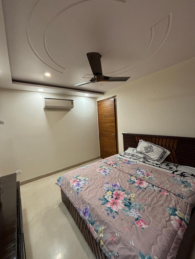 Bedroom, rajouri garden 3 Bedroom 1800 Sq.Ft. Builder Floor In Rajouri Garden Delhi 8393603