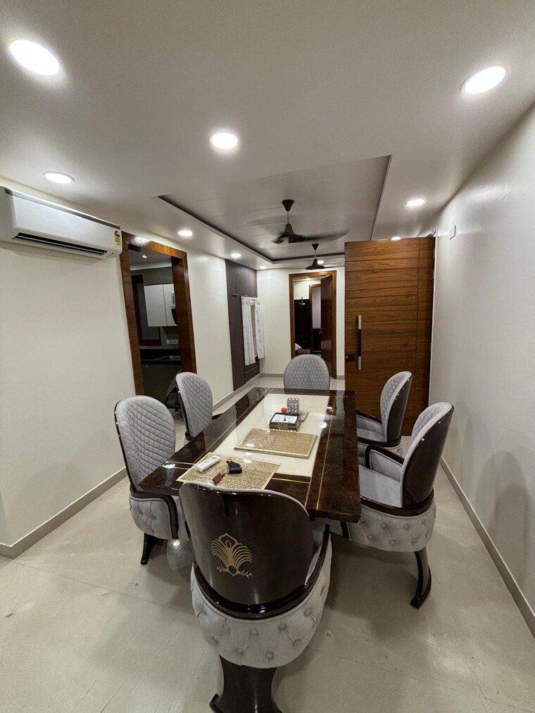 Gym, rajouri garden 3 Bedroom 1800 Sq.Ft. Builder Floor In Rajouri Garden Delhi 8393603