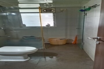 Bathroom in 3 BHK Apartment at Kanakia Challengers, Kandivali East – for Sale