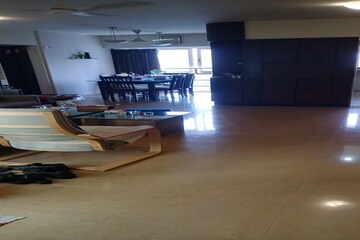 Parking in 3 BHK Apartment at Kanakia Challengers, Kandivali East – for Sale