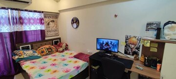 Master Bedroom in 3 BHK Apartment at Hubtown Hill Crest, Andheri East – for Rent