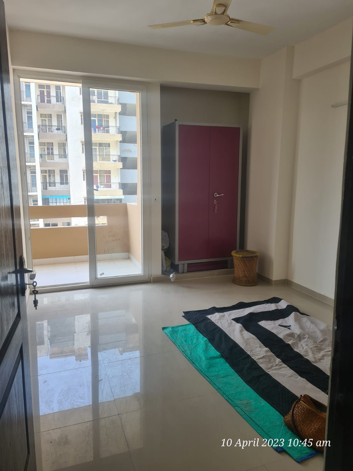3 BHK + Servant Room Apartment For Sale in Central Park I