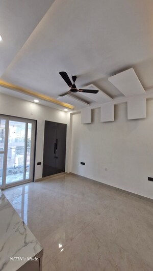 3 BHK Builder Floor For Sale in Srishti Greenfield Homes, Green Fields Colony