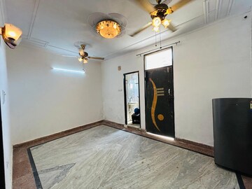 Room in 1 BHK Apartment at Saket – for Rent