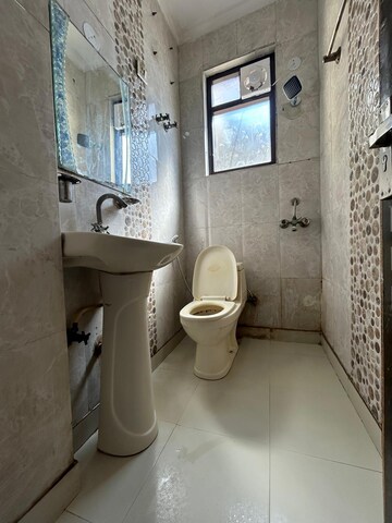 Bathroom in 1 BHK Apartment at Saket – for Rent