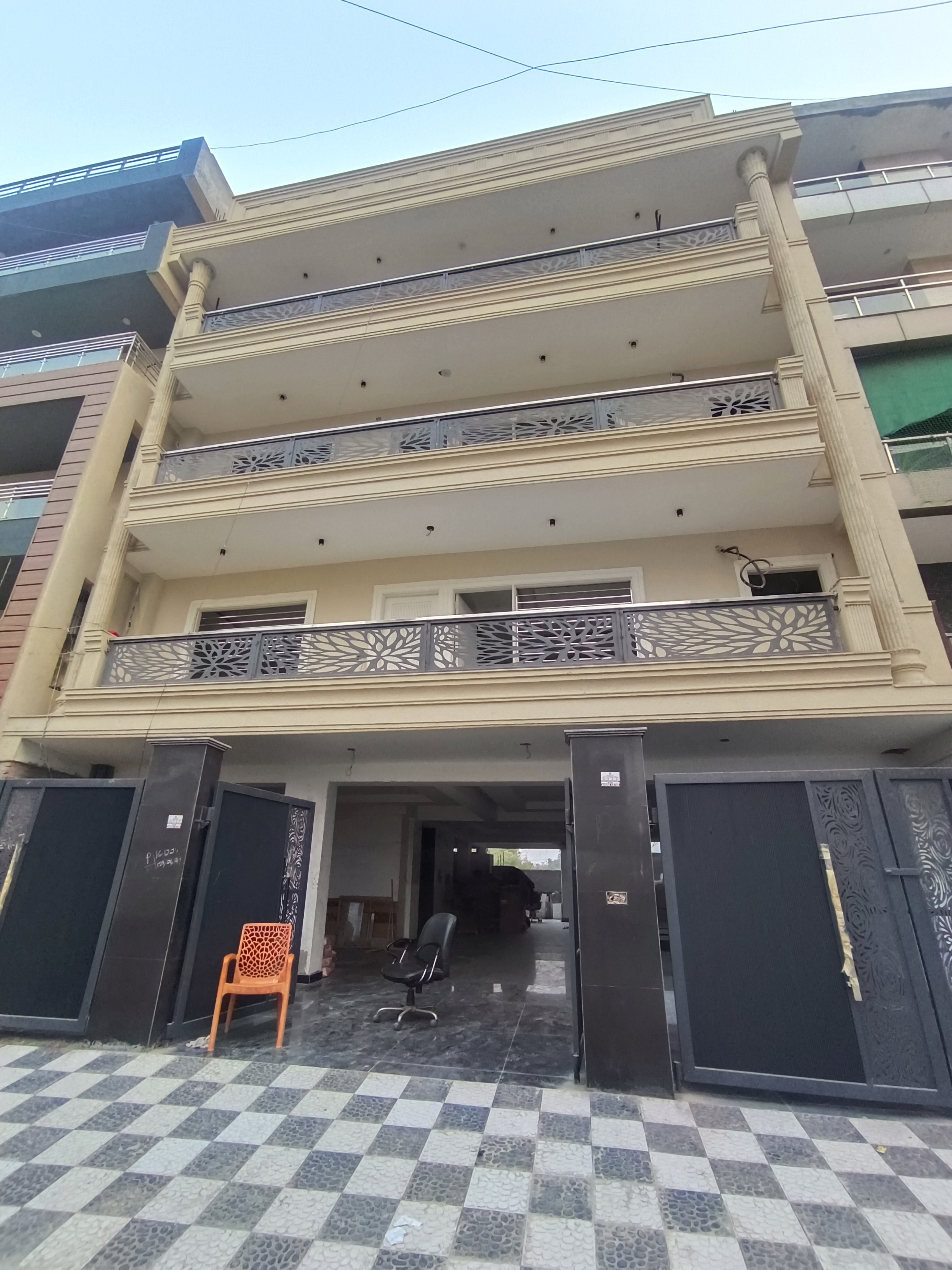 4 BHK + Pooja Room Builder Floor For Sale in Srishti Greenfield Homes