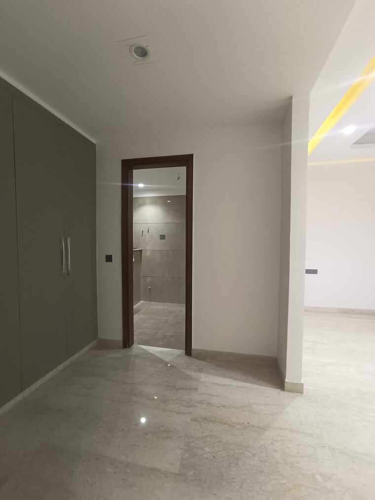 Room, srishti-greenfield-homes 4 Bedroom 4100 Sq.Ft. Builder Floor In Green Fields Colony Faridabad 8393733