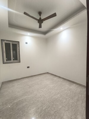 Room in 4 BHK Builder Floor at Srishti Greenfield Homes, Green Fields Colony – for Sale