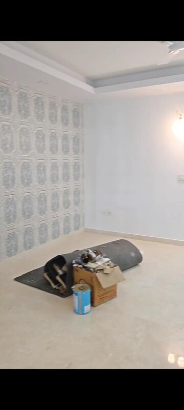 Team Area in 3.5 BHK Apartment at Godrej Platinum Hebbal, Hebbal – for Rent
