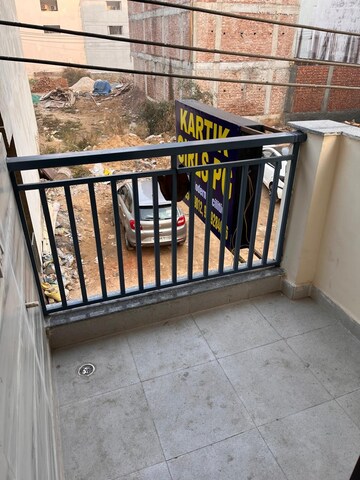 Room in  Pg at Sector 69 – for Rent