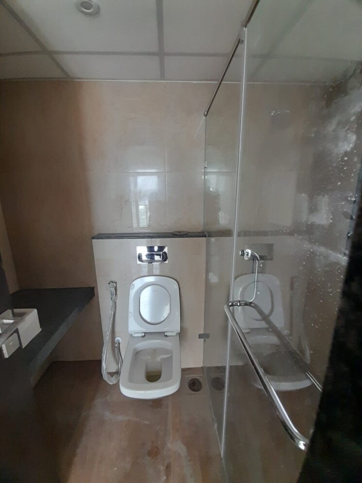 Bathroom, kolte-patil-24k-stargaze 4 Bedroom 1749 Sq.Ft. Apartment In Bavdhan Pune 8393716